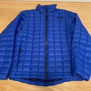 Brand new never worn. Son pulled off tags. North Face Thermoball Jacket.